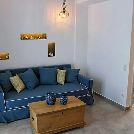 Theros & Aparthotel