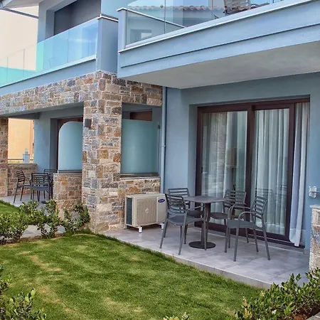 Aparthotel Theros & 4*
