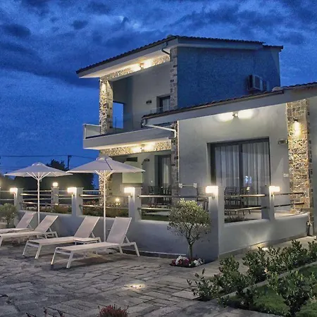 Aparthotel Theros & Chrisi Ammoudia
