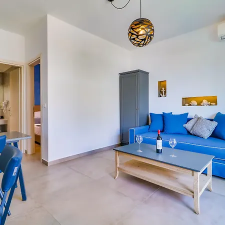 Theros & Aparthotel Chrisi Ammoudia