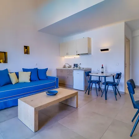 Aparthotel Theros &
