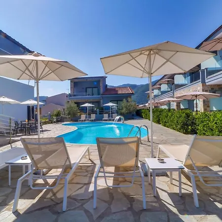 Theros & Χρυσή Αμμουδιά