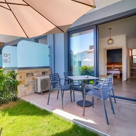 Theros & Aparthotel Chrisi Ammoudia