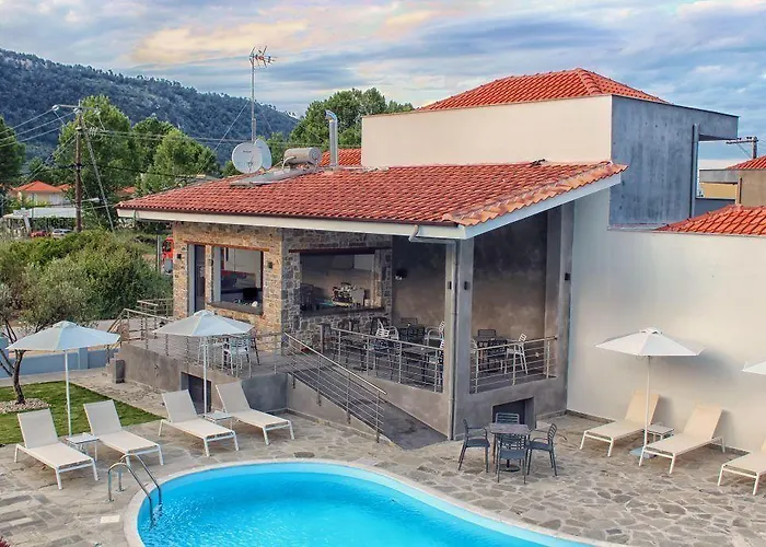 Theros & Chrysi Ammoudia