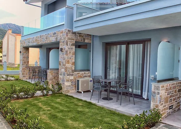 Apart-hotel Theros & 4*